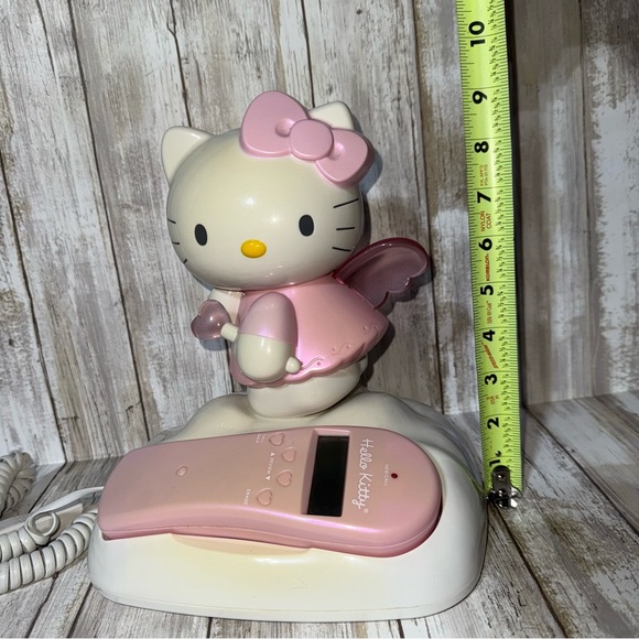 Hello Kitty Fairy Telephone by Sanrio - Picture 6 of 10